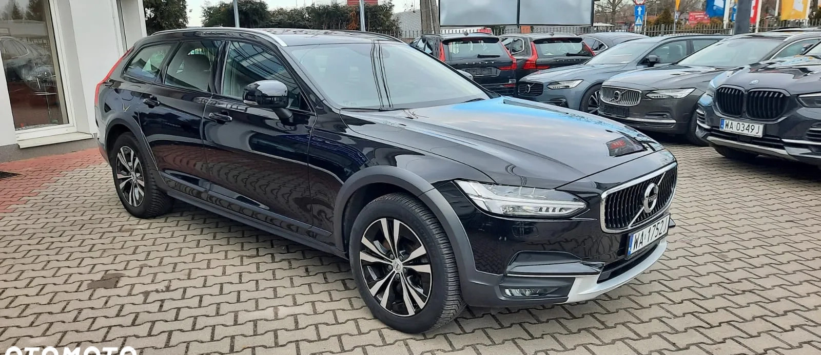 Volvo V90 Cross Country cena 139000 przebieg: 70900, rok produkcji 2020 z Babimost małe 172